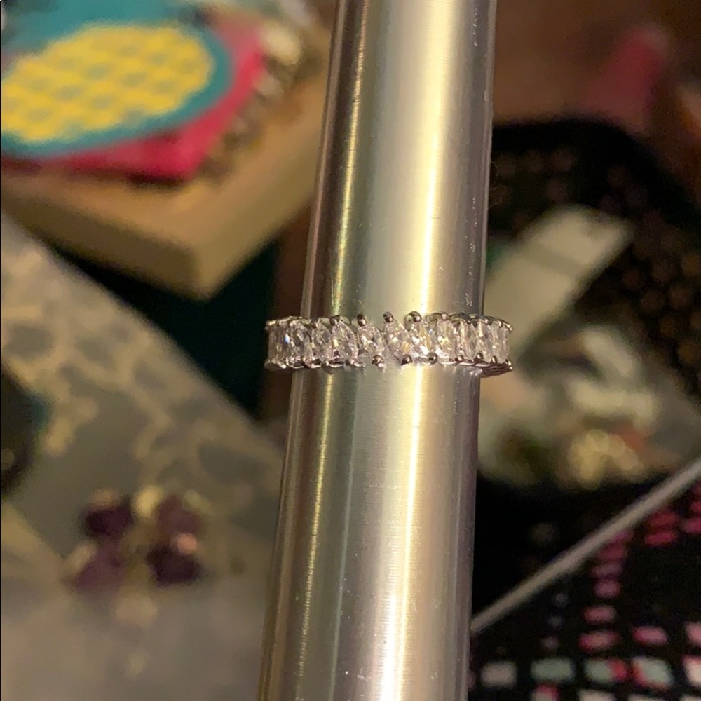 Stunning new Women’s eternity band size 7.5